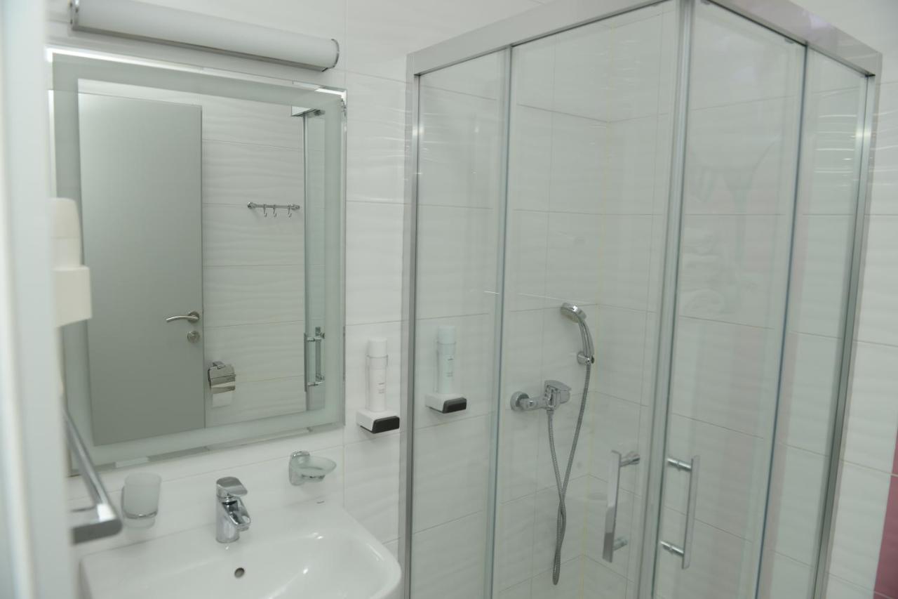 Hotel Sunce Кралево Екстериор снимка